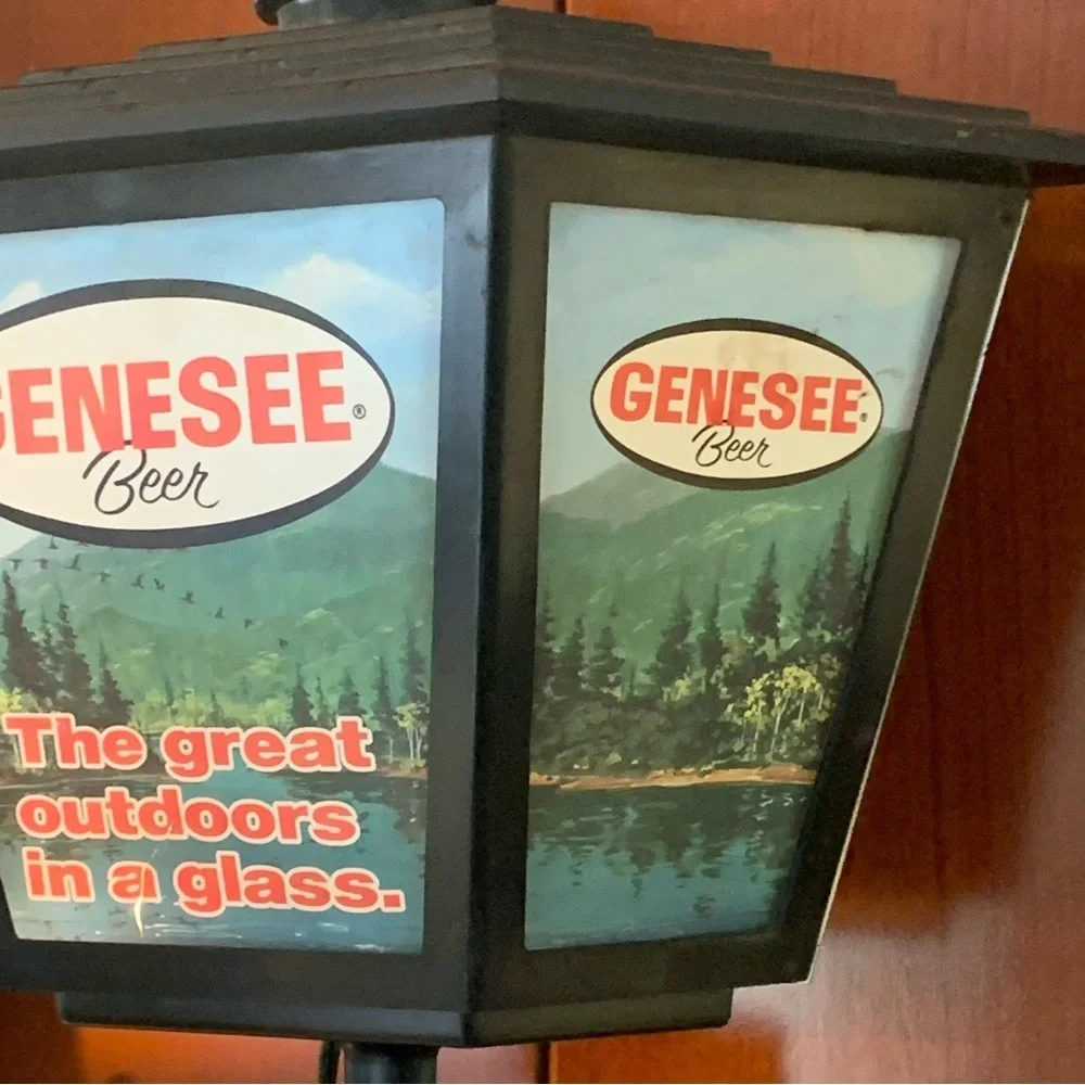 Vintage 1970’s GENESEE Beer 3 Sided Wall Lantern Lamp Bar Light Sign Game Room